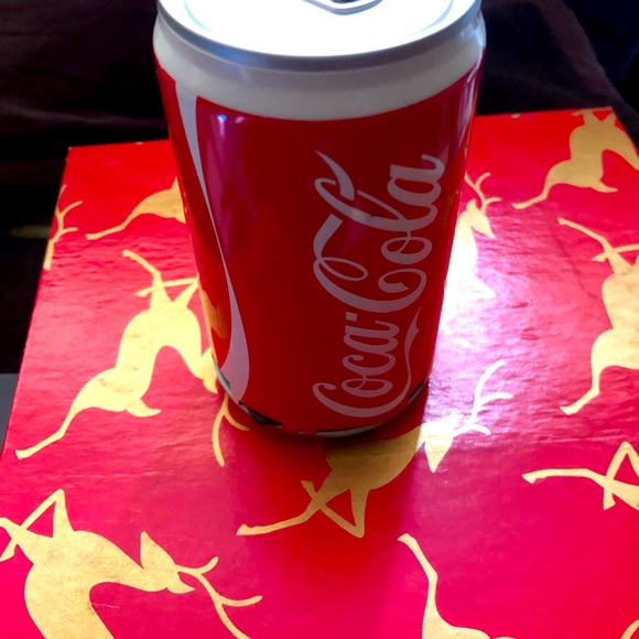 Creative Coca Cola Bluetooth Speaker - Picture 2 of 6